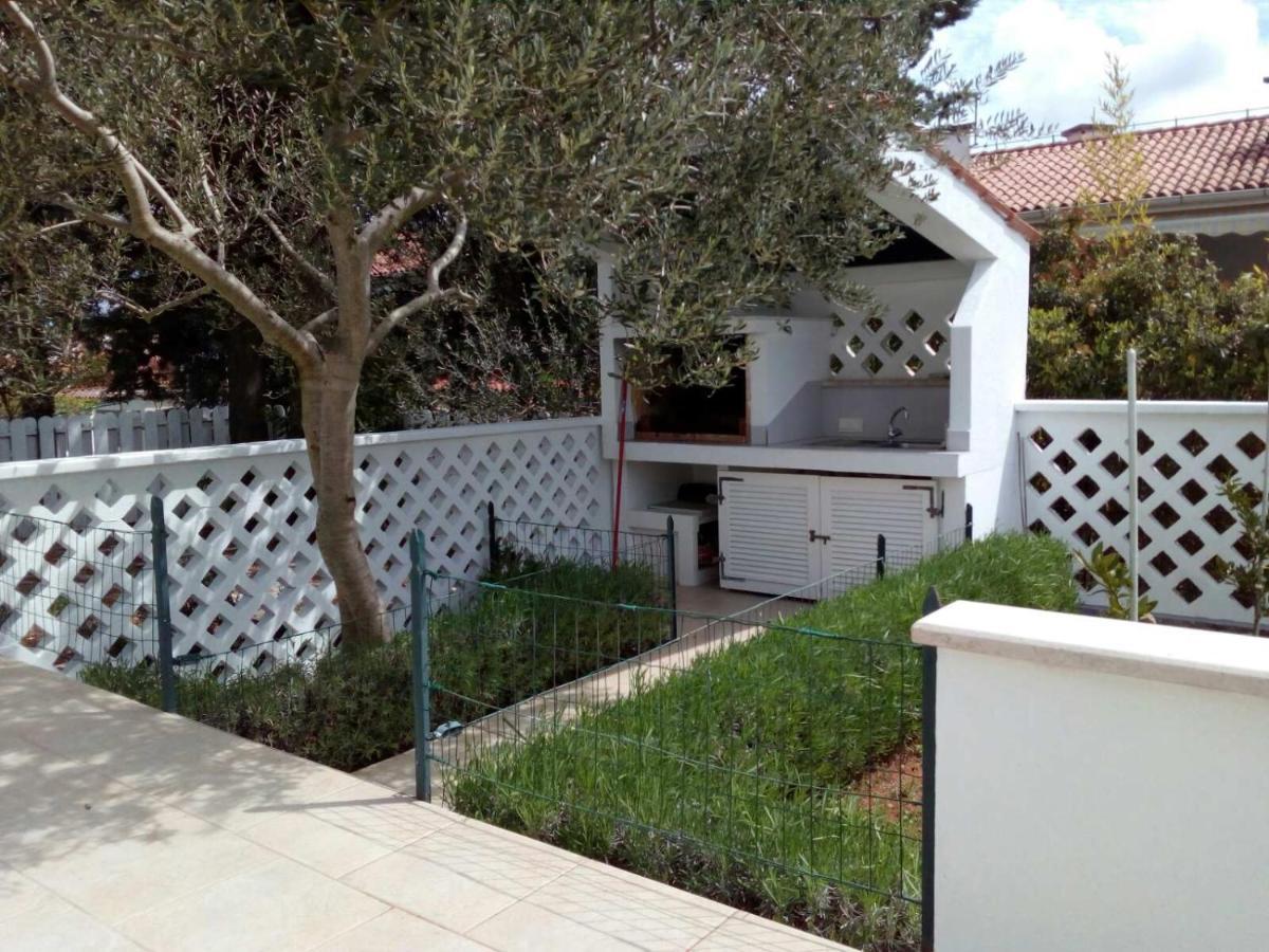 Apartment Mato Barbariga Dış mekan fotoğraf